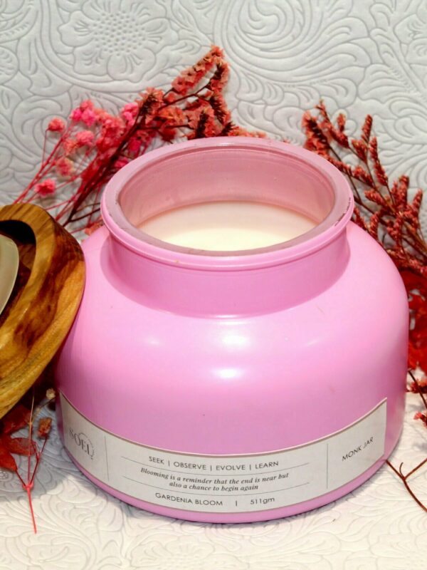 monk jar scented candle gift box candle soel rated #1 corporate gifting brand in gujarat