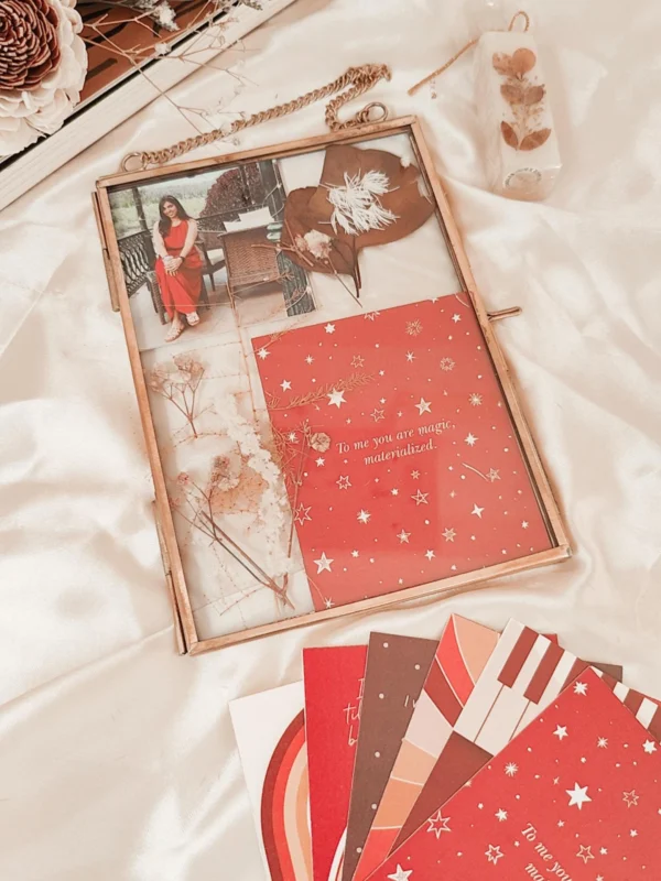 hanging metallic photo frame soel rated #1 corporate gifting brand in Gujarat